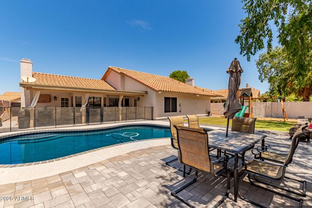 10951 W IVORY Lane, Avondale, AZ 85392