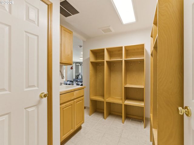 14617 Ne 4TH Ave, Vancouver, WA 98685
