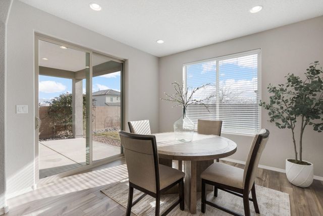 944 Turquesa Loop SE, Rio Rancho, NM 87124