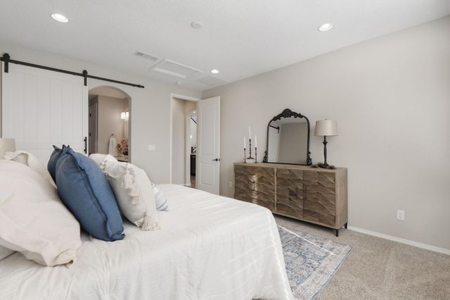 944 Turquesa Loop SE, Rio Rancho, NM 87124