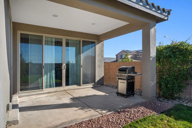 944 Turquesa Loop SE, Rio Rancho, NM 87124