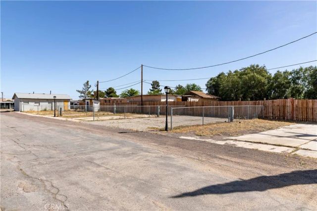 26611 Nudgent St, Boron, CA 93516