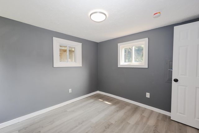 14 Christmas Tree Park, Epsom, NH 03234