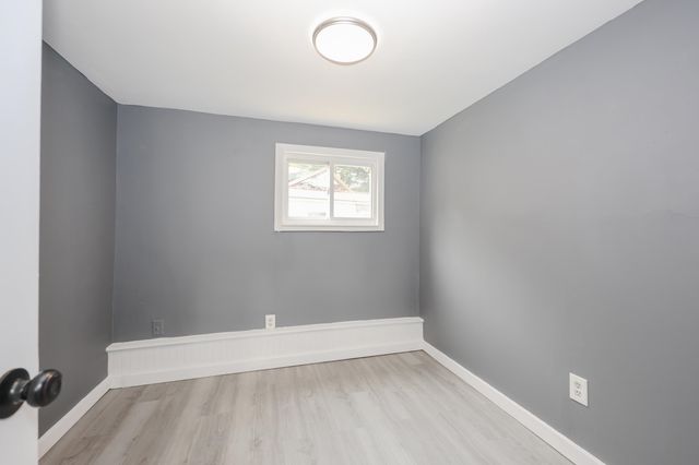 14 Christmas Tree Park, Epsom, NH 03234