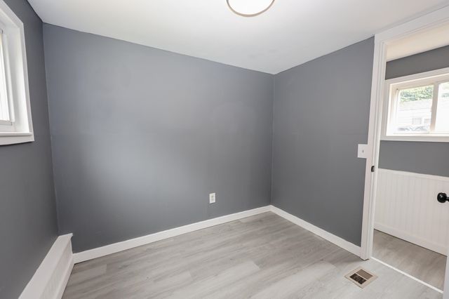 14 Christmas Tree Park, Epsom, NH 03234
