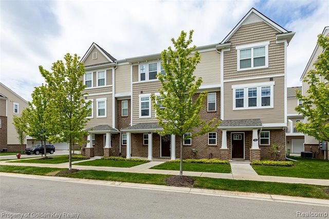 189 Monument Lane, Wixom, MI 48393