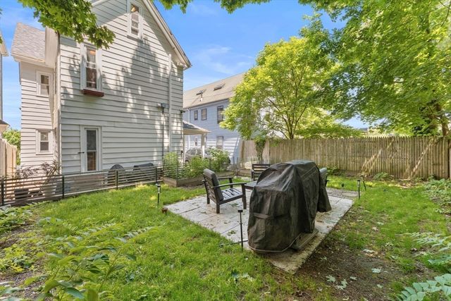 70 Saint Rose 1, Boston, MA 02131