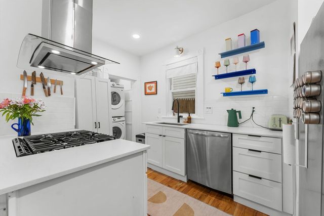 70 Saint Rose 1, Boston, MA 02131