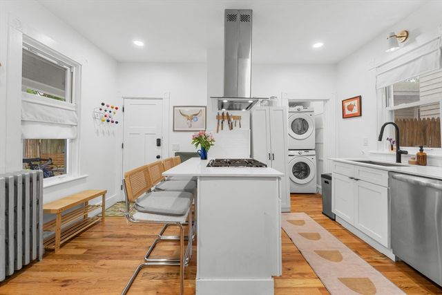 70 Saint Rose 1, Boston, MA 02131