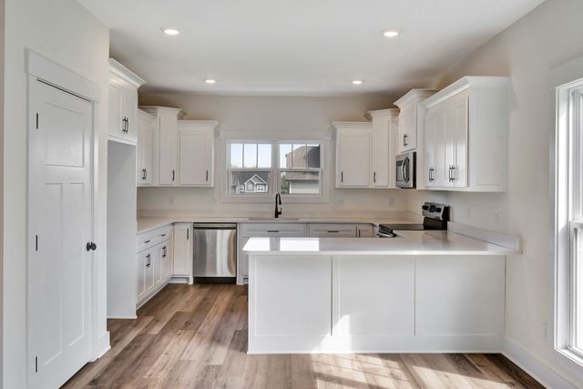 1038 Camden Trl, Greenbrier, TN 37073