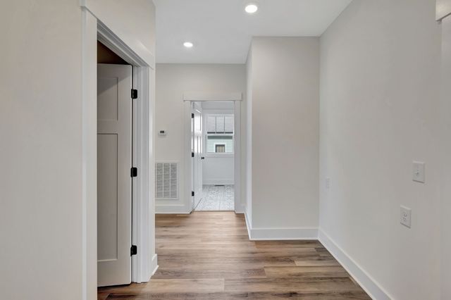 1038 Camden Trl, Greenbrier, TN 37073