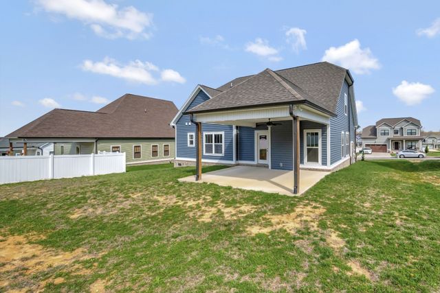 1038 Camden Trl, Greenbrier, TN 37073