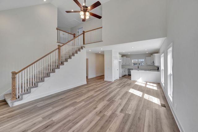 1038 Camden Trl, Greenbrier, TN 37073