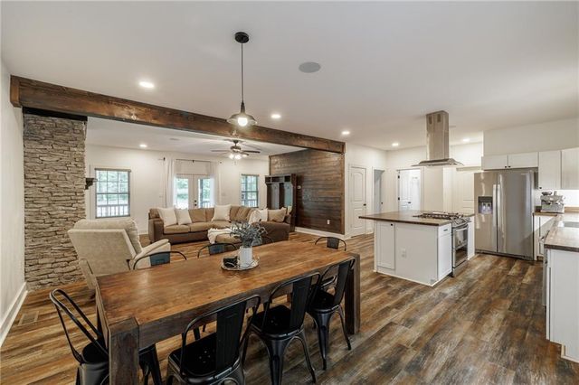 930 James Holcomb Road, Hull, GA 30646