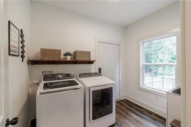930 James Holcomb Road, Hull, GA 30646