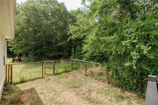 930 James Holcomb Road, Hull, GA 30646