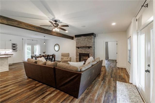 930 James Holcomb Road, Hull, GA 30646