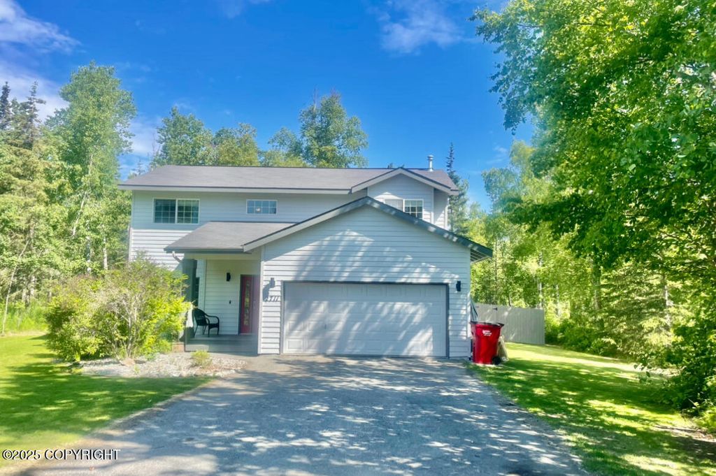 2711 N Woodfield Drive, Wasilla, AK 99654