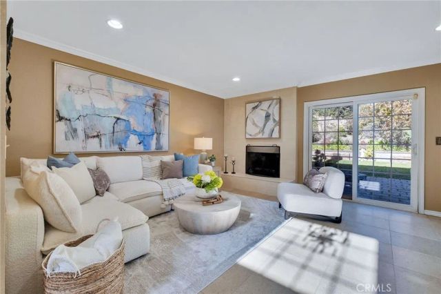 907 Pineridge Street, Upland, CA 91784