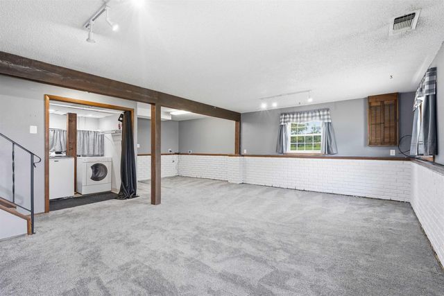 433 Miner Drive, Evansdale, IA 50707