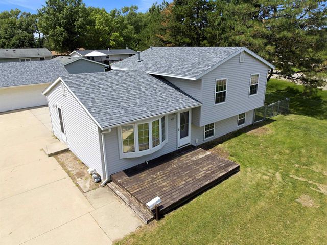 433 Miner Drive, Evansdale, IA 50707