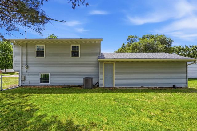 433 Miner Drive, Evansdale, IA 50707