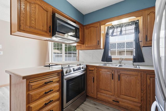433 Miner Drive, Evansdale, IA 50707