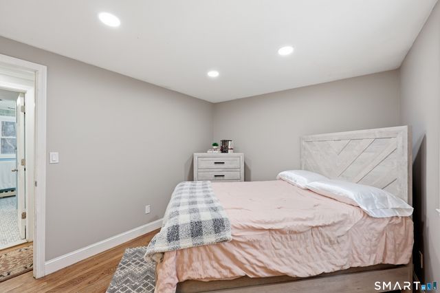 8 Old Field Road, Farmington, CT 06085