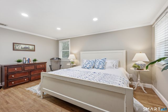 8 Old Field Road, Farmington, CT 06085