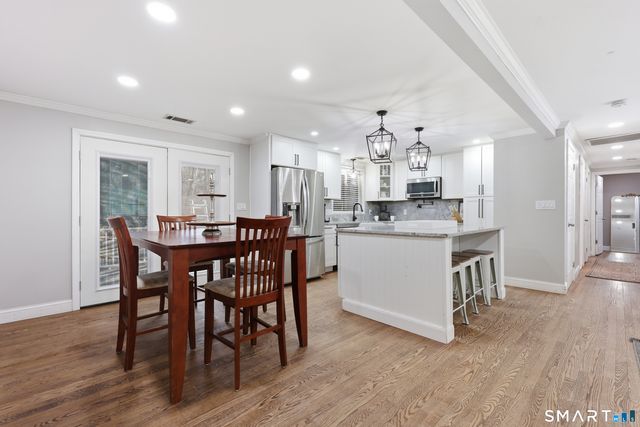 8 Old Field Road, Farmington, CT 06085