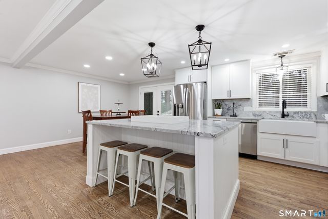 8 Old Field Road, Farmington, CT 06085