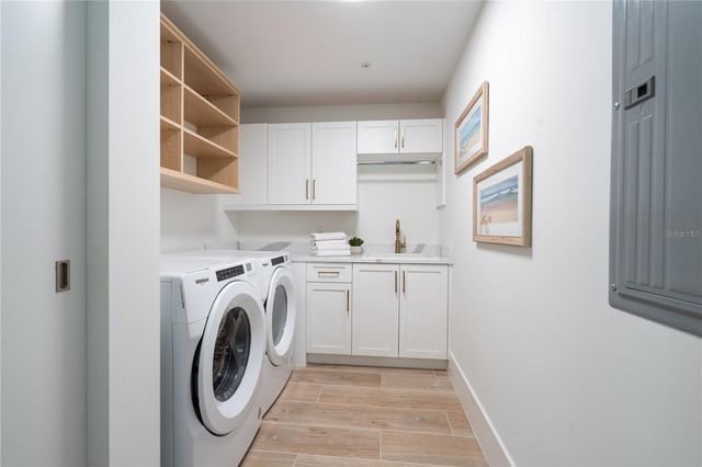 1035 SEASIDE DRIVE 501, Sarasota, FL 34242