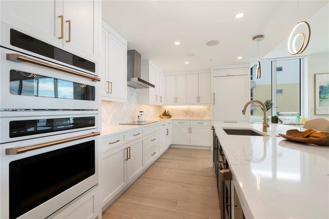 1035 SEASIDE DRIVE 501, Sarasota, FL 34242