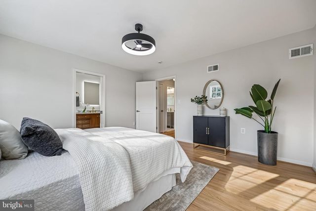 721 MAPLETON RD, Rockville, MD 20850