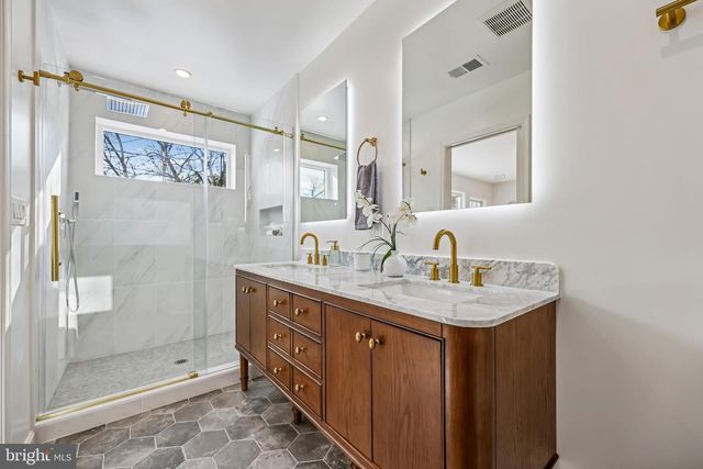 721 MAPLETON RD, Rockville, MD 20850