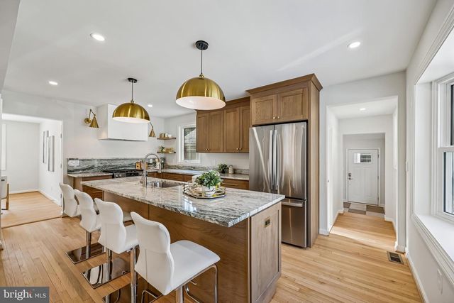 721 MAPLETON RD, Rockville, MD 20850