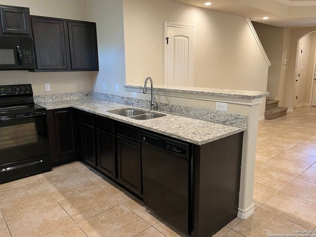 6866 Lakeview Dr Unit 101, San Antonio, TX 78244