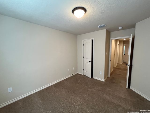 6866 Lakeview Dr Unit 101, San Antonio, TX 78244