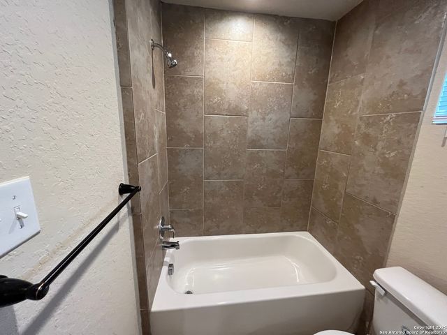 6866 Lakeview Dr Unit 101, San Antonio, TX 78244