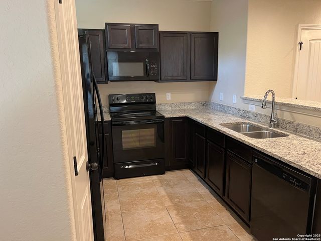 6866 Lakeview Dr Unit 101, San Antonio, TX 78244