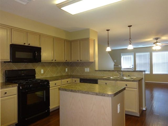 16727 Foursquare Drive, Conroe, TX 77385