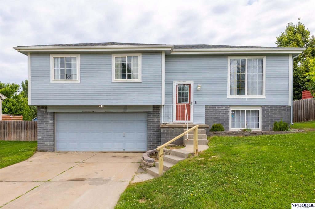 3216 Chad Avenue, Bellevue, NE 68123