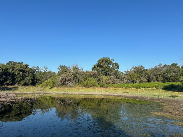 49 County Road 200, Burnet, TX 78611