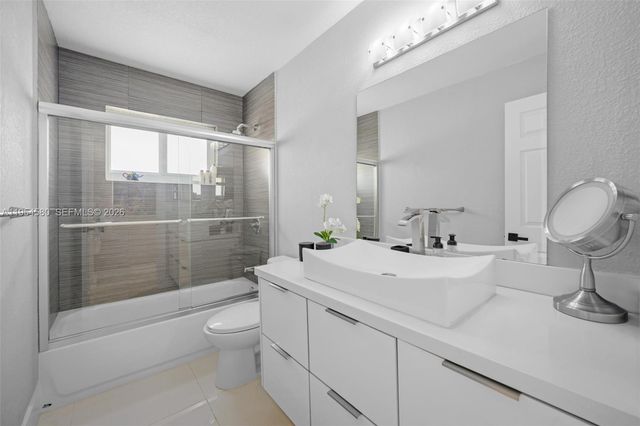 1242 Terrystone Ct, Weston, FL 33326