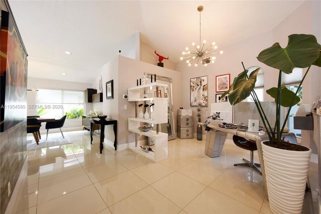 1242 Terrystone Ct, Weston, FL 33326