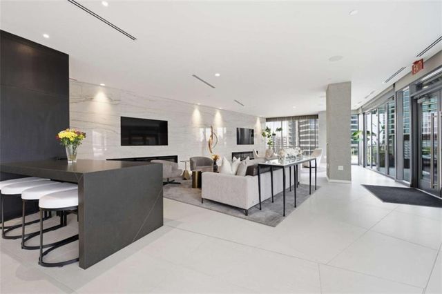3107 Peachtree Road NE 1804, Atlanta, GA 30305