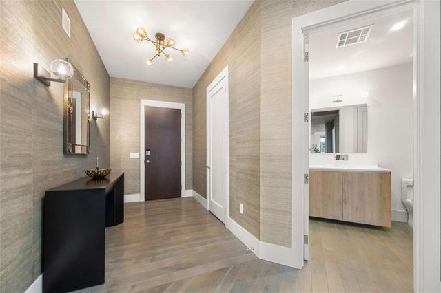 3107 Peachtree Road NE 1804, Atlanta, GA 30305