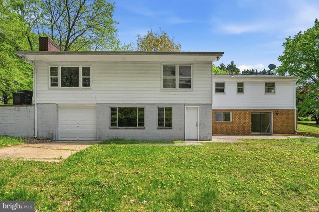 12404 WALLACE LN, Upper Marlboro, MD 20772