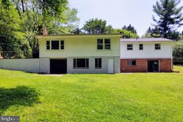 12404 WALLACE LN, Upper Marlboro, MD 20772