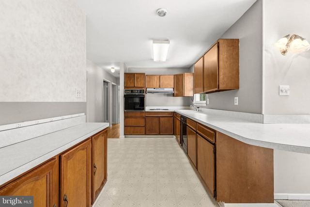 12404 WALLACE LN, Upper Marlboro, MD 20772